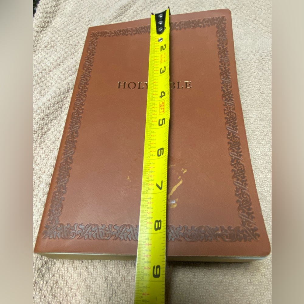 KJV Holy Bible, Soft Touch Edition [Brown] by Thomas Nelson 2018
